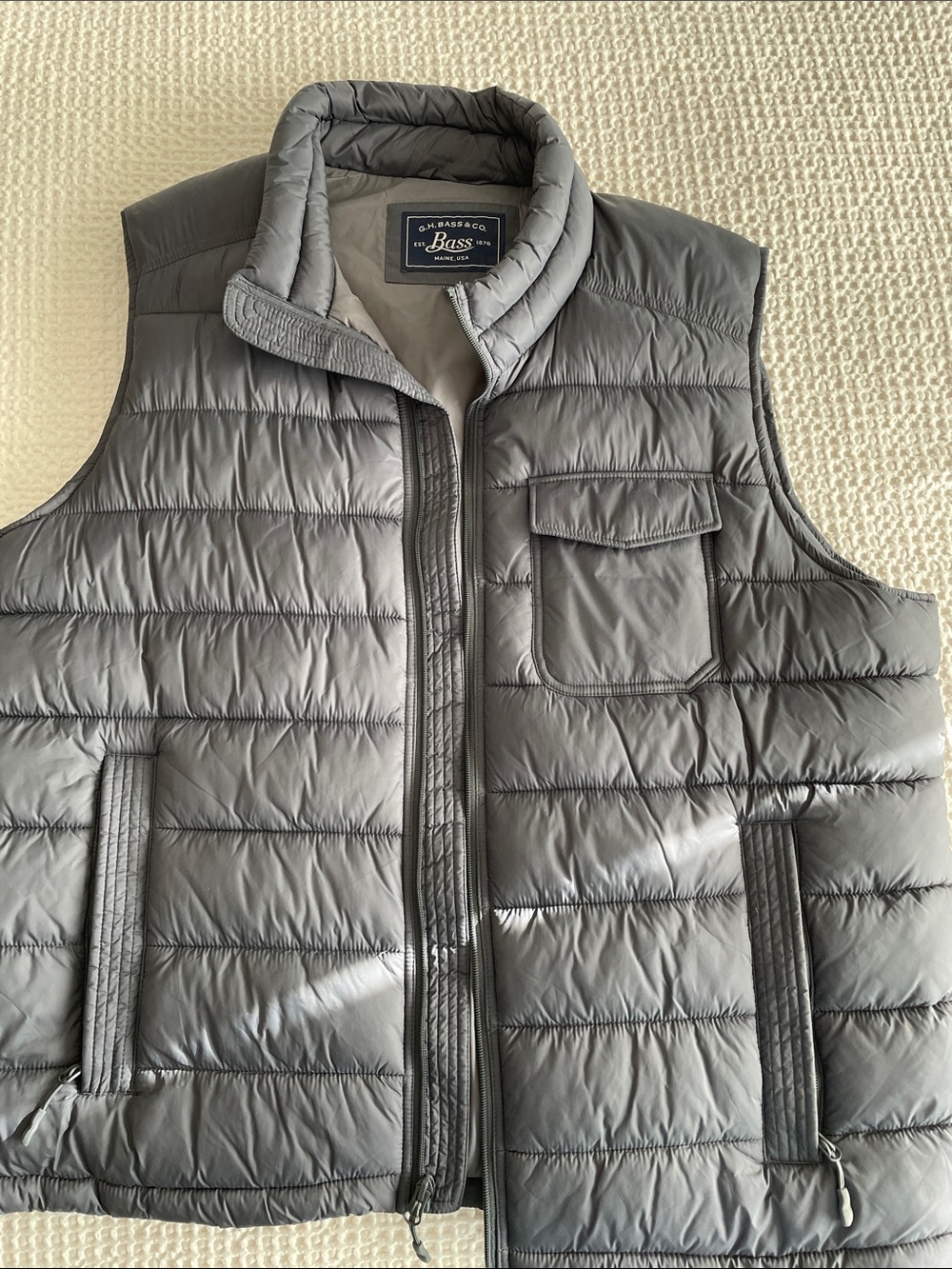 Bass Men's Quilted Puffer Vest in Gray